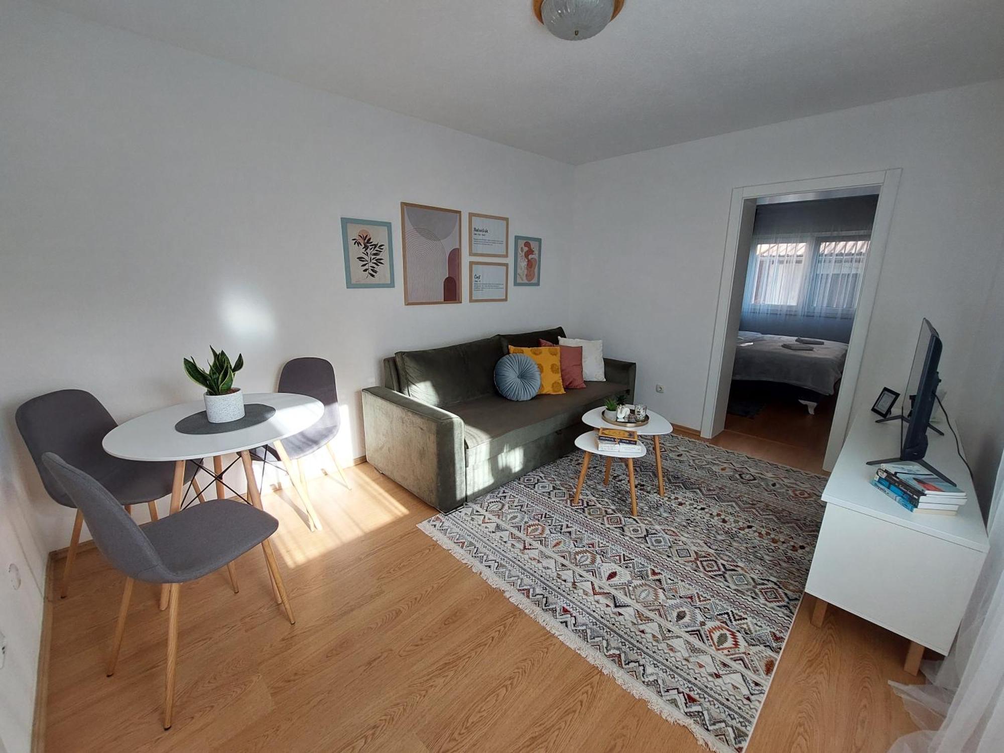 Kia Ora Apartment บีฮัช ภายนอก รูปภาพ